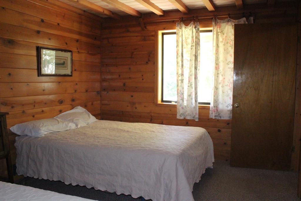 Twin Lakes Resort Bridgeport Bilik gambar