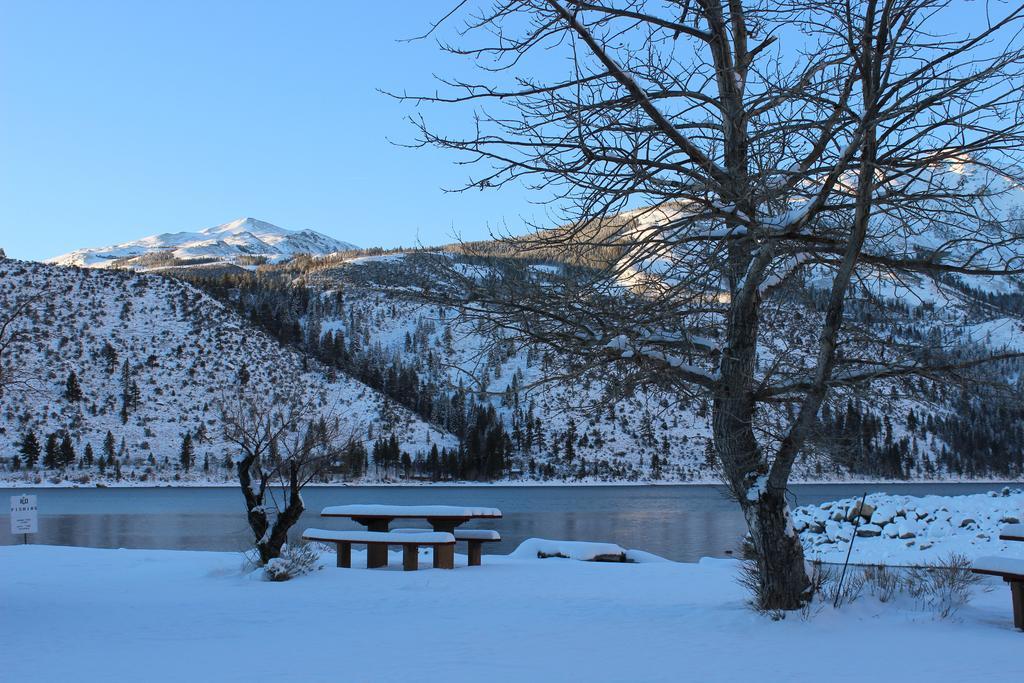 Twin Lakes Resort Bridgeport Luaran gambar