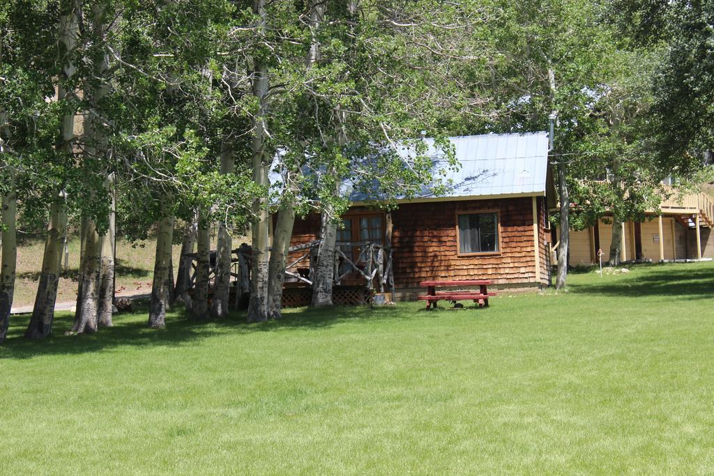 Twin Lakes Resort Bridgeport Luaran gambar