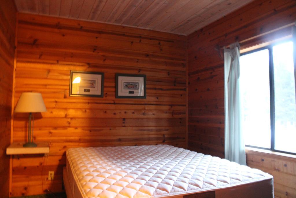 Twin Lakes Resort Bridgeport Bilik gambar