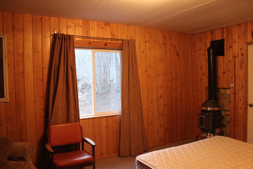 Twin Lakes Resort Bridgeport Bilik gambar
