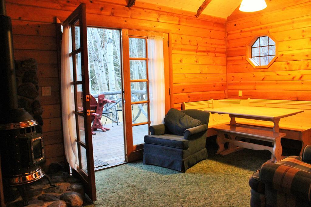 Twin Lakes Resort Bridgeport Bilik gambar